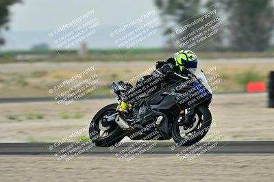 media/Apr-18-2025-TrackDaz (Fri) [[45f5874c44]]/C Group/Session 1 (Turn 7)/